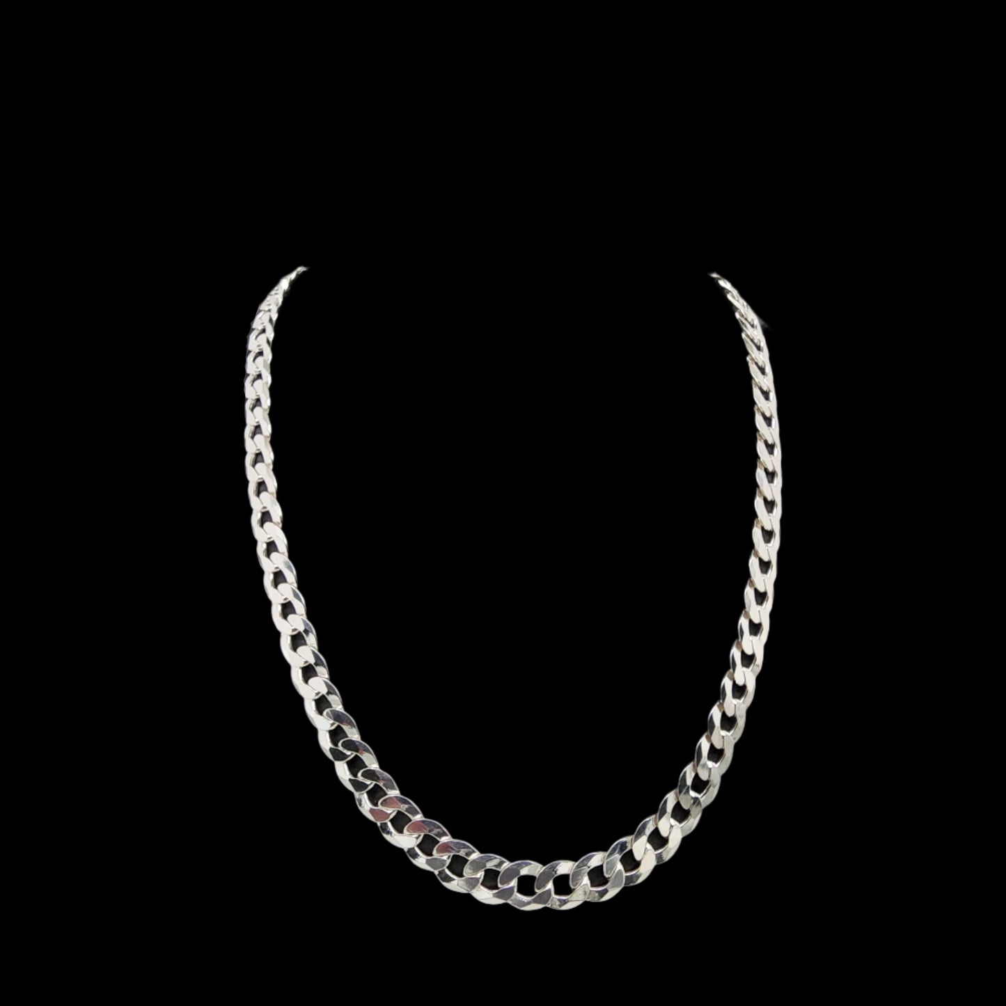 Close-up of an 8mm sterling silver chain with a polished finish, crafted in Italy, displayed against a black background.