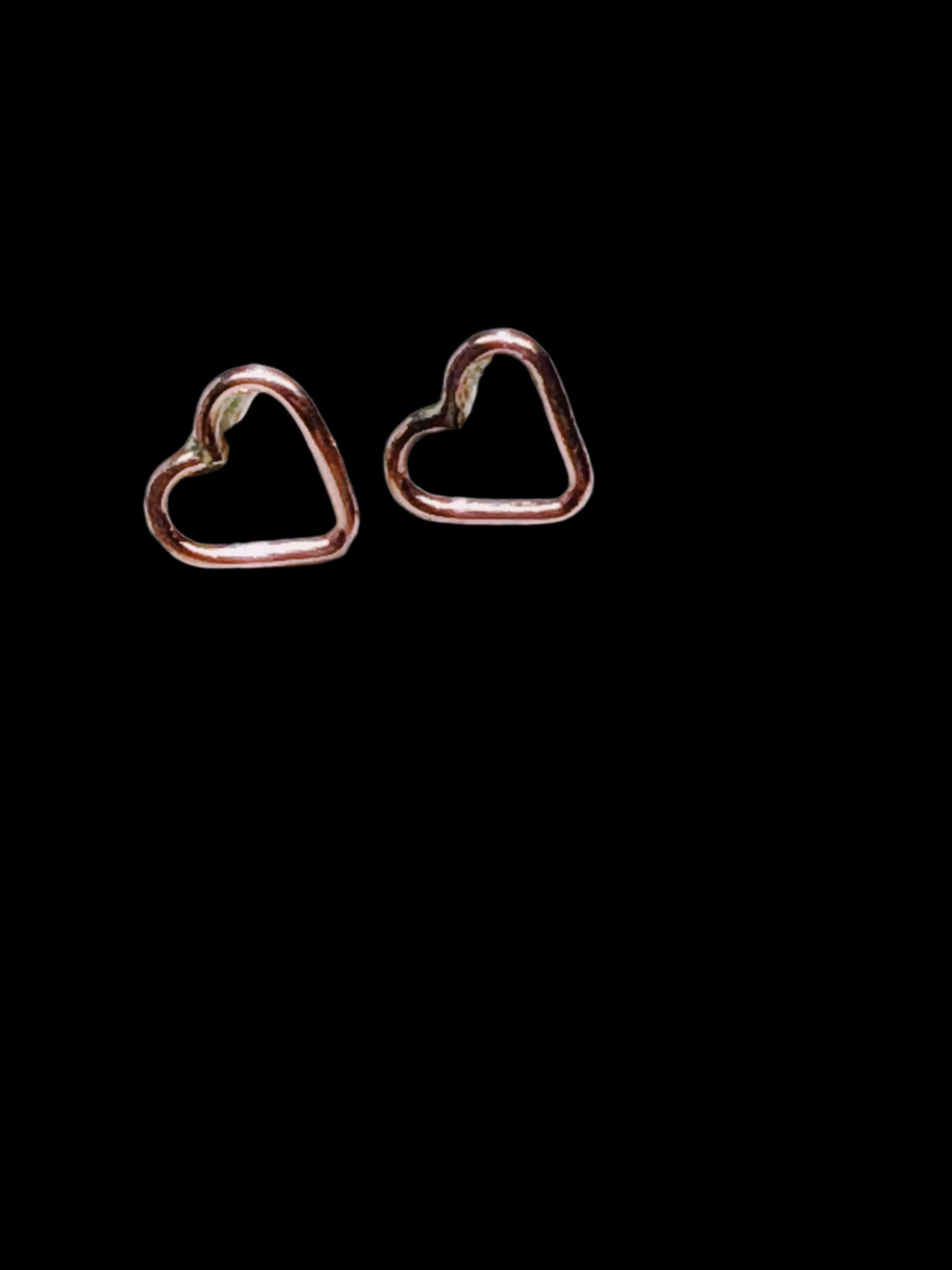 14kt gold heart shaped outline earrings